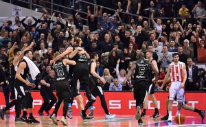 CRNO-BELA FEŠTA: Pogledajte slavlje Partizanovaca uz snimke direktno sa parketa ‘Čaira’ (FOTO) (VIDEO)