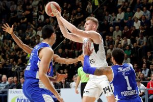 ABA LIGA: Velika pobeda crno-belih, fanatični Partizan razbio očajnu Budućnost!  (FOTO) (VIDEO)