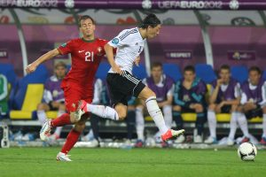 ARSENAL SE ODRIČE DVOJICE FUDBALERA: Stigli kao zvezde, odlaze kao razočaranja