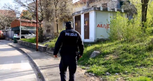 ‘DELIJE’ AKCIJALE PO HRVATSKOJ: Šibenik osvanuo u crveno-belim grafitima (VIDEO)