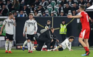 DIGLA SE PRAŠINA: Oglasio se i Liroj Sane povodom starta Pavkova i crvenog kartona