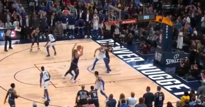 NBA: Majstorija Jokića uz zvuk sirene za pobedu Denvera, Srbin ‘flertovao’ sa tripl-dablom (VIDEO)