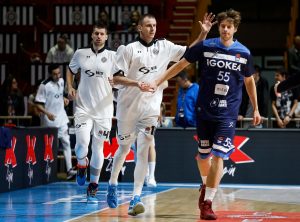 SKINITE POKLOPAC SA OBRUČA: Neki bi da zamrze košarku, a koji to igrač Grobare podseća na Harisa Brkića? (TVITOVI)