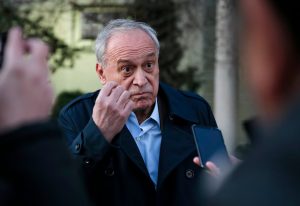 VUČELIĆ ODGOVORIO KARADŽIĆU: Ti si prvi uzeo svoje pare iz Partizana i to sa kamatom!