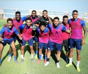 CRNO-BELI SE PRATE ŠIROM SVETA: Verni navijači kilometrima daleko od Humske (FOTO)