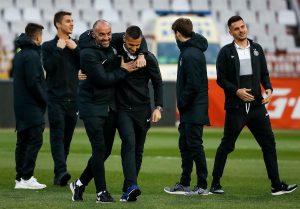 PARTIZAN VODI: Nikolić strelac najbizarnijeg gola u derbiju ikada (VIDEO)