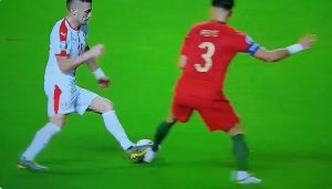 ZBOG OVOGA JE PAVKOV DOBIO CRVENI: Da li je isto zaslužio i Pepe? Još jedan ‘nesportski potez’ Portugalca (VIDEO)