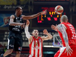 EKSPRESAN ODGOVOR ZVEZDE: Novi niski udarci – „Sada znamo ko je ‘ambiciozni pojedinac’!“