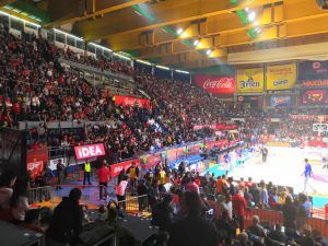 LOPOVI, LOPOVI: Pogledajte kako je zagrmeo Pionir kada su izašli arbitri  (VIDEO)