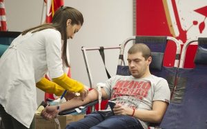 HUMANE ‘DELIJE’: Zvezda vodi dobrovoljne davaoce na ‘večiti derbi’