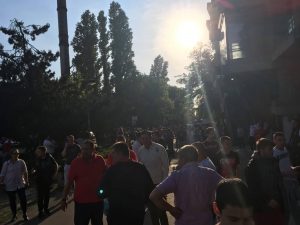 PRVI SNIMCI IZ ‘PIONIRA’: Gužva je velika sat i po pre utakmice, neće imati gde igla da padne (VIDEO)