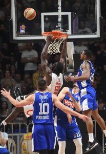 NESTVARNA TROJKA + NAJUPEČATLJIVIJE FOTKE: Momenti za pamćenje iz dvorane ‘Morača’ kroz fotoobjektiv (VIDEO) (FOTO)