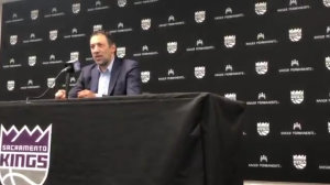 DIVAC ‘PECNUO’ ZVEZDU: Pričao Amerima o Partizanu, pa prozvao ‘ove druge koji nisu baš dobri’ (VIDEO)