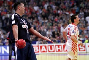 BIVŠI SELEKTOR HRVATSKE DOLIVA ‘ULJE NA VATRU’: Srbima je izbijala mržnja iz očiju, nismo smeli da pobedimo!