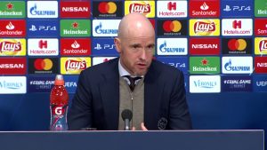 TEN HAG OSTAJE U AJAKSU: Stigla nagrada za uspešnu sezonu!
