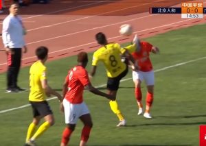 SUPERLIGA KINE: ‘Kung-fu Paulinjo’ – kopačkom po glavi i direktan crveni! (VIDEO)