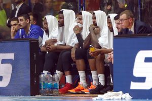 NE ZNAJU DA PRIHVATE PORAZ: Repeša odbio da dođe na pres, a delegacija Budućnosti je ovako napustila ‘Pionir’ (VIDEO)