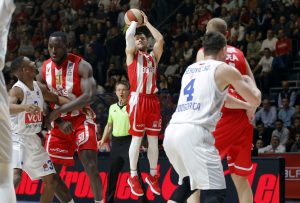 ‘ARTILJERIJA’: Evo koliko je puta Zvezda ubacila 50+ poena na poluvremenu…