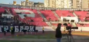 SLABA POSETA: Tribine ‘Čaira’ prazne, iako bi pobeda Nišlije vratila u borbu za titulu (VIDEO)