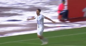 KAO NEKADA STOJKOVIĆA: Luka Milunović postigao het-trik i ‘ponovio’ gol koji pamte navijači Zvezde (VIDEO)