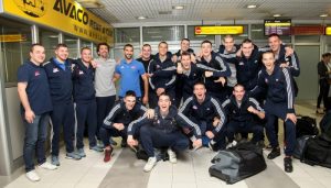 NAKON PORAZA U FINALU EVROLIGINOG TURNIRA: Meginim juniorima doček po sletanju u Beograd (FOTO)