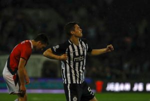 BAKLJADA ZA SALETA, PA GOL: Crno-beli vode u sjajnoj atmosferi (VIDEO)