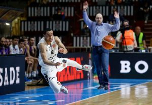 KLS: Partizan se vratio iz dvocifrenog minusa i uz dramu u završnici jedva ‘preživeo’ Tamiš! (FOTO)