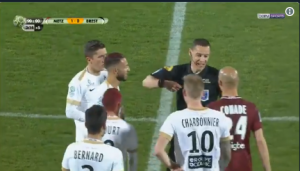 ODLAZAK U PENZIJU SA STILOM: Da li je francuski sudija na najoriginalniji način završio karijeru (VIDEO)