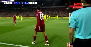 FUDBALSKA ‘PODVALA’ VEKA: Arnold nasamario Barselonu, potez iz korne koji fudbal ne pamti! (VIDEO)