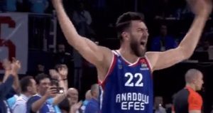 EVROLIGA: Micić spasao Efes, Himki savladao Milano!