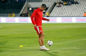 INTERNET BRUJI: Ovako su Delije, ali i Grobari, reagovali na vest o Kolarovu – ‘iskopana’ je slika iz dečačkih dana (TVITOVI)