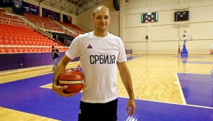 RAKOČEVIĆ DONEO SJAJNU VEST: Jedan od najboljih mladih evropskih košarkaša bi mogao da zaigra za Srbiju