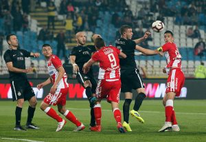 SKAUTI IZ NAJVEĆIH LIGA: Veliki broj ‘izviđača’ bio je na ‘Marakani’, ali su beležnice ostale slabo popunjene