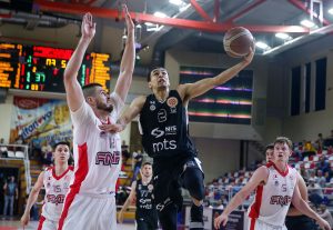 ODLUKA O KOJOJ ĆE SE GOVORITI: Da li je FMP zasluženo dobio tri bacanja (VIDEO)