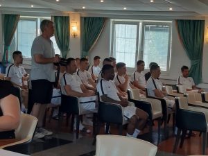 PARTIZAN UPALIO MOTORE: Tri povratnika se javila u Zemunelo, šta će biti s njima? (FOTO)