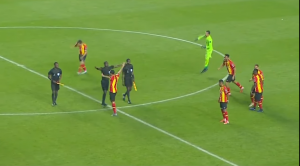 VAR SKANDAL I ‘TEHNIČKI PROBLEMI’: Neverovatan kraj Lige šampiona u Africi! (VIDEO)