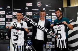 GUŽVA U HUMSKOJ: Sve puca od samopouzdanja, crno-beli predstavili trojicu novih igrača (FOTO)