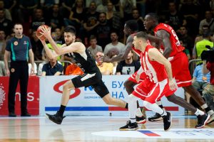 ZVEZDA RADI STRAŠAN POSAO: Dani potpisa na Malom Kalemegdanu, pao dogovor sa još jednim igračem!