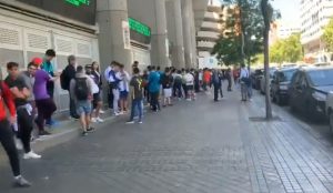 SVE JE SPREMNO: Navijači Reala okupirali stadion pred Jovićevu promociju (VIDEO)