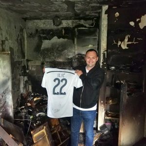 ČUDESNO: U velikom požaru dres Saše Ilića ostao čitav