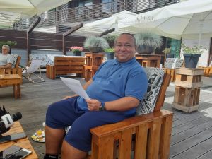 VULETIĆ OŠTRO PO FSS: Ko je Edo Janjević? Čekaju nas porođajne muke i carski rez bez epidurala! (FOTO)