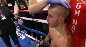 TRAGEDIJA: Ruski bokser preminuo po završetku borbe od povreda (VIDEO)