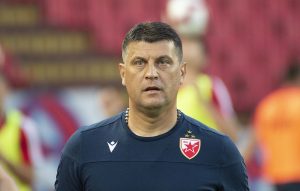 MILOJEVIĆ ODLUČIO: Evo kome je trener Zvezde dao poverenje za utakmicu sezone!