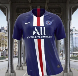 NE PREDAJE SE: Ima 42 godine i igraće za PSŽ!