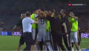 KUP NACIJA AFRIKE: Golom koji prkosi logici Bunedža doneo pehar u Alžir! (VIDEO)