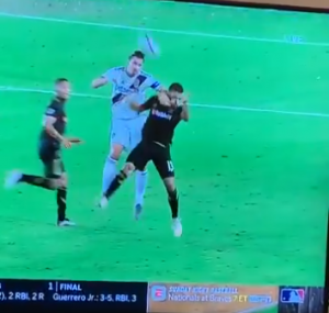 HOROR SCENE U LOS ANĐELESU: Zlatan Ibrahimović polomio lobanju bivšem igraču Partizana! (VIDEO)