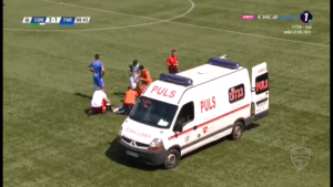 LUDILO U RUMUNIJI: Igrač slomio ključnu kost, vozač hitne zaboravio da zatvori kombi, a potom je nestao, a tek posle… (VIDEO)