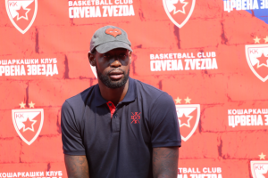 DA LI MU PRISTAJE? Promena Džejmsa Gista na Instagramu izazvala buru i podeljena mišljenja (FOTO)