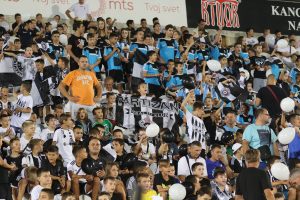 KADA JE NAJTEŽE POBEDI OSMEHOM: Dečija radost krasila je stadion u Humskoj (FOTO) (VIDEO)