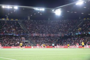 IZVEŠTAJ POLICIJE U BERNU: Sukobi i posle utakmice, petoro povređenih, među njima i jedna žena! (VIDEO)